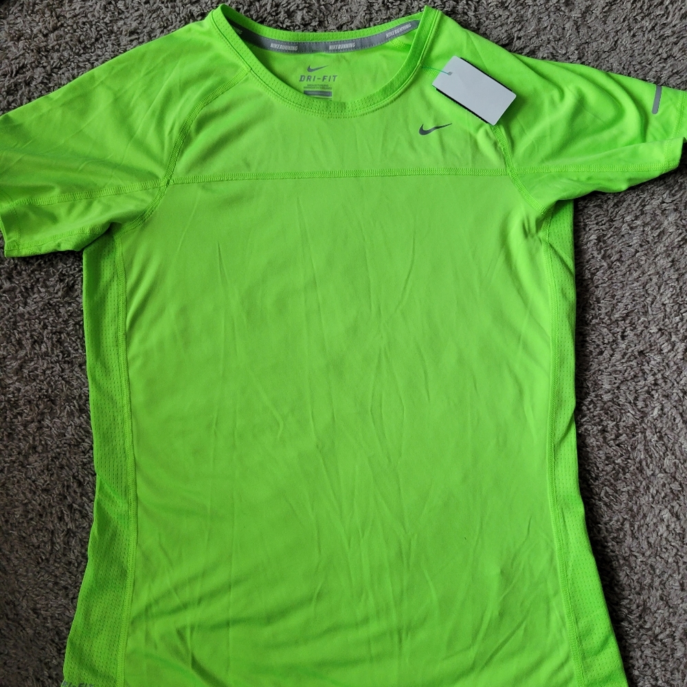 NIKE DRI-FIT